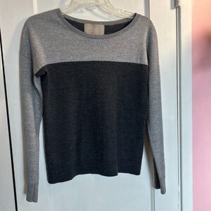 Banana Republic 100% Merino Wool Long Sleeve Women's Drk & Light Gray Top Sz S